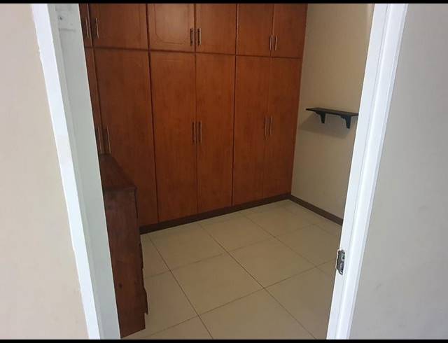 2 BEDROOM APARTMENT FOR SALE IN UMHLANGA RIDGE